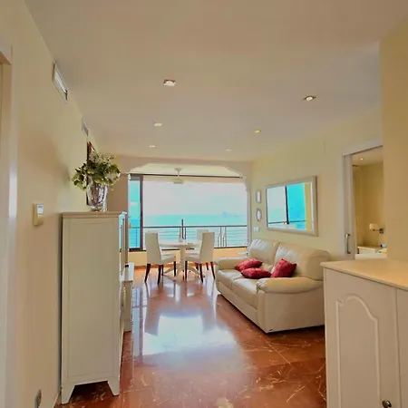 Primera Linea De Playa- First Line