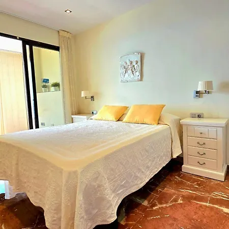 Primera Linea De Playa- First Line Apartmán Benidorm